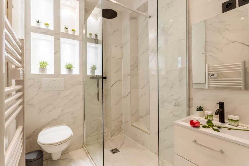 Paris, Tour Eiffel, Champs Elysees Appartement *